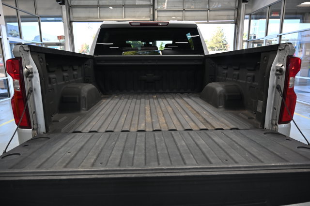 Used 2019 Chevrolet Silverado 1500 Custom Trail Boss w/ Custom Convenience Package AWD/4WD image 7