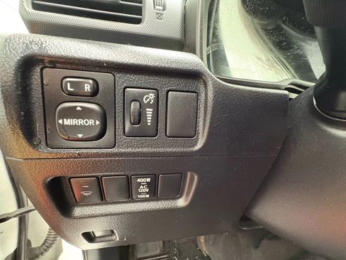 Used 2015 Toyota 4Runner SR5 image 12