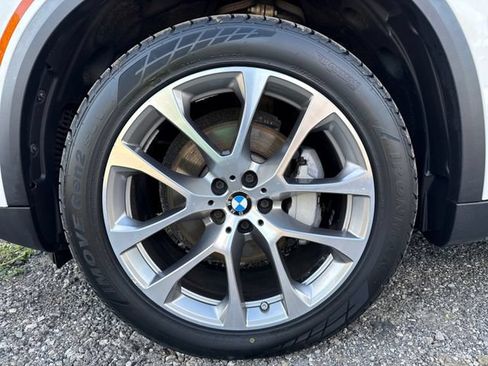 Used 2019 BMW X5 xDrive40i w/ Convenience Package AWD/4WD image 29