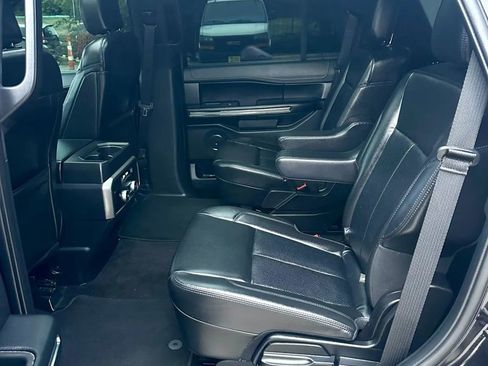 Used 2020 Ford Expedition XLT w/ Black Accent Package RWD image 16