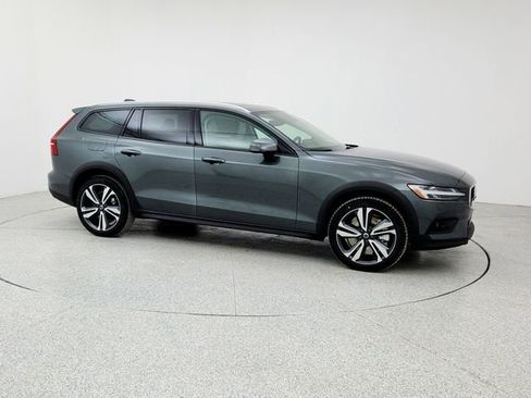 New 2026 Volvo V60 B5 Cross Country Plus w/ Climate Package image 3