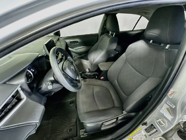 Used 2022 Toyota Corolla LE FWD image 12