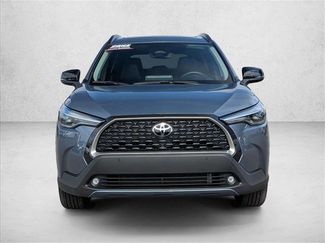 Used 2025 Toyota Corolla Cross XLE w/ Convenience Package video 2