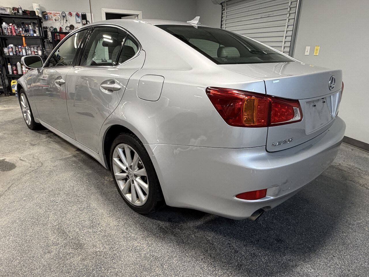 Used 2009 Lexus IS 250 AWD image 3