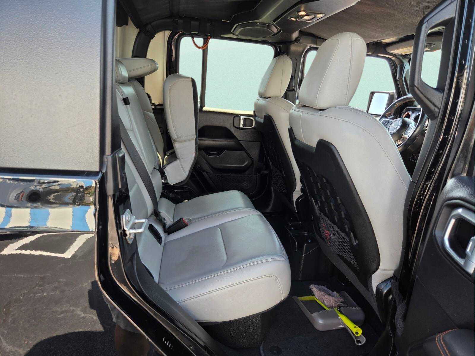 Used 2020 Jeep Gladiator Mojave AWD/4WD image 19