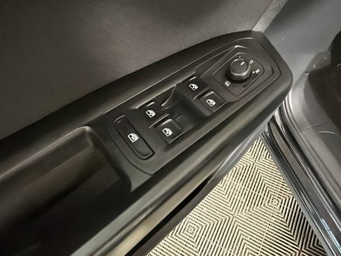 Used 2020 Volkswagen Atlas S w/ Towing Package AWD/4WD image 11