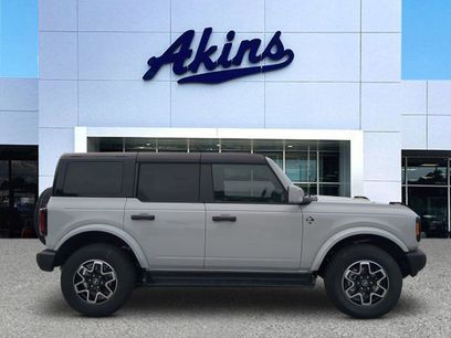 New 2026 Ford Bronco Outer Banks