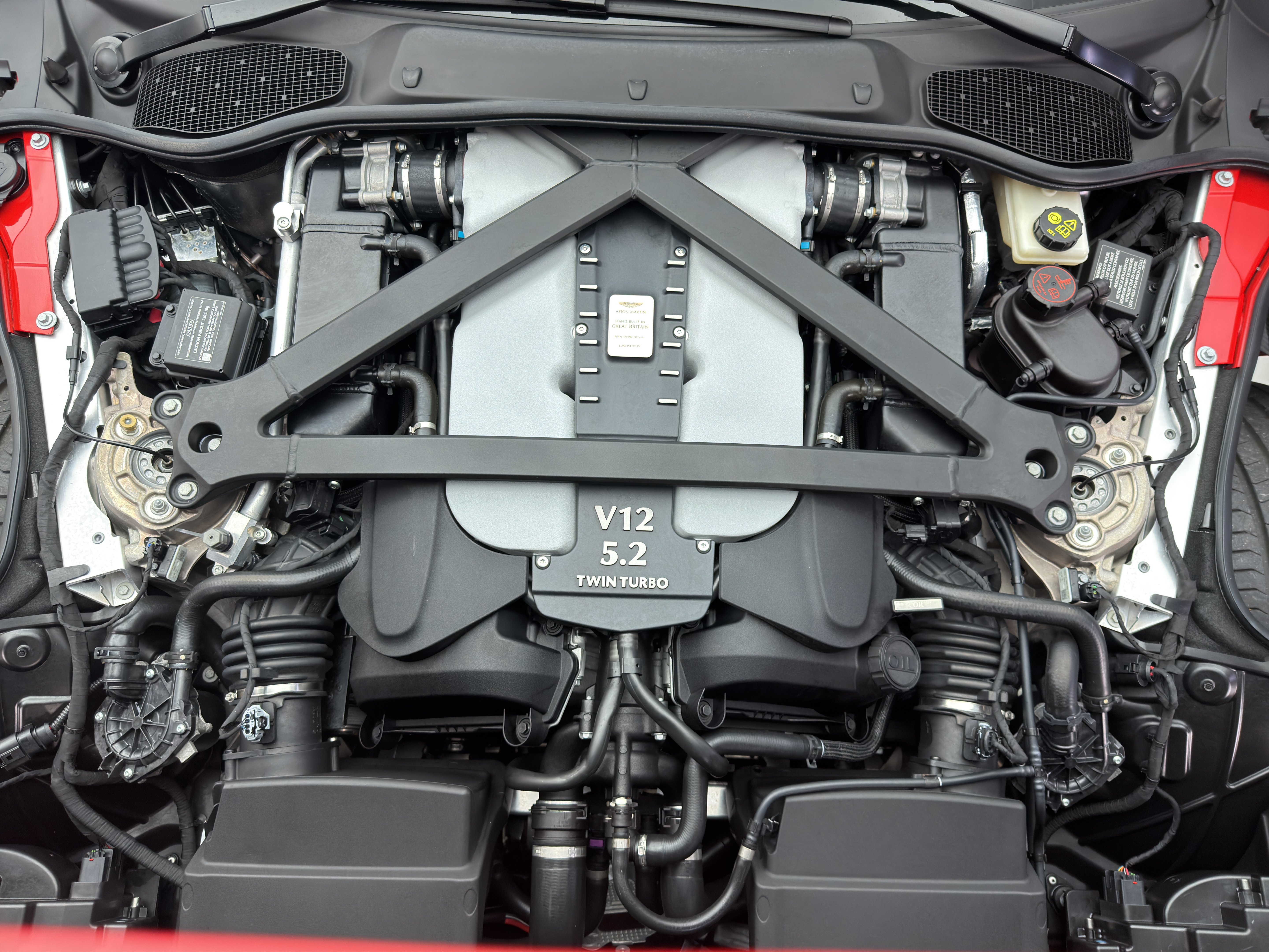 Used 2023 Aston Martin DBS Superleggera Volante RWD image 28