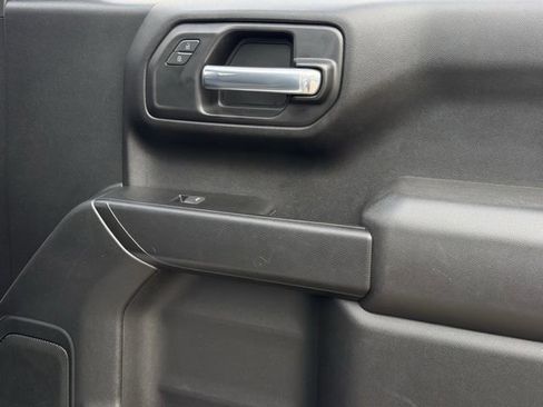 Used 2022 Chevrolet Silverado 1500 Custom image 24