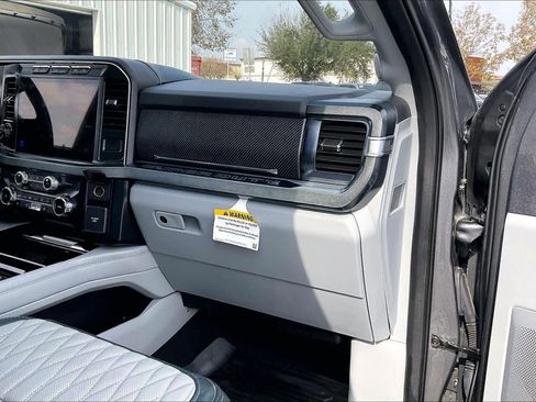 Used 2024 Ford F250 Limited w/ FX4 Off-Road Package image 17