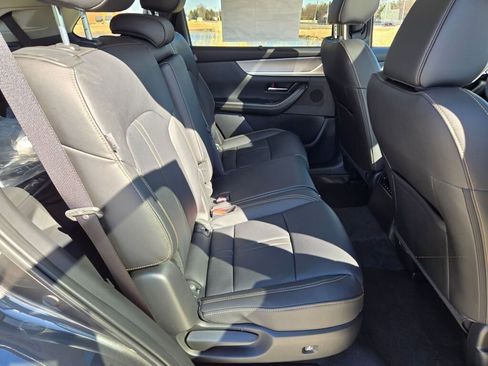 New 2026 MAZDA CX-90 Plug-In Hybrid w/ Preferred image 8