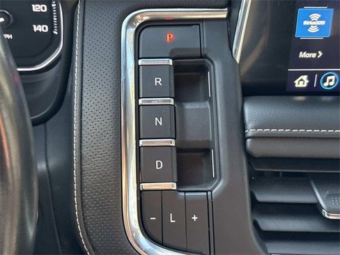 Used 2021 GMC Yukon XL SLT image 32