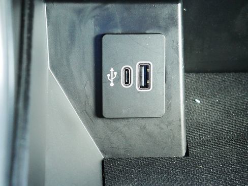 Used 2025 Ford F150 Lariat w/ Bed Utility Package AWD/4WD image 49
