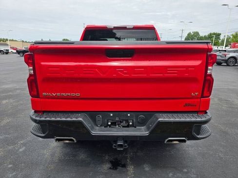 Used 2022 Chevrolet Silverado 1500 LT Trail Boss w/ Bed Protection Package AWD/4WD image 4