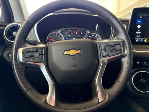 Used 2025 Chevrolet Blazer LT FWD image 27