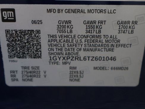 New 2026 Cadillac Lyriq V w/ LPO, Floor Liner Package AWD/4WD image 31