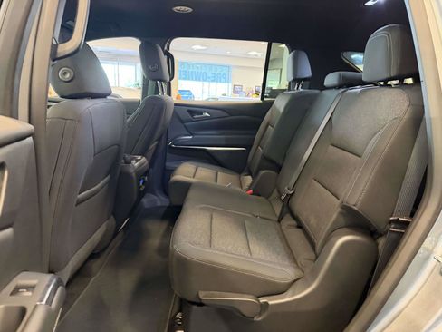 Used 2026 Chevrolet Traverse LT w/ Driver Confidence Package AWD/4WD image 8