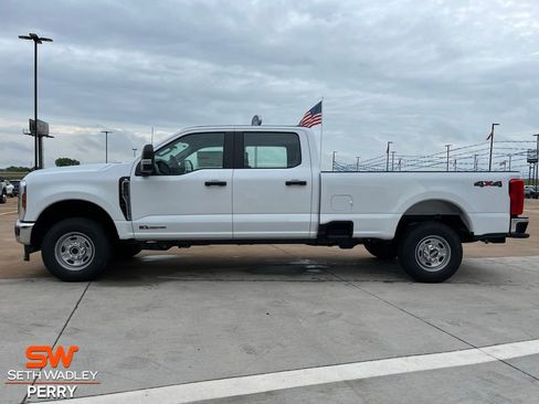 New 2026 Ford F250 XL w/ XL Chrome Package image 4