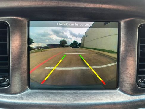 Used 2017 Dodge Charger R/T RWD image 40