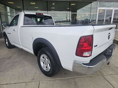 Used 2012 RAM 1500 Classic SLT image 3