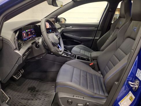 New 2026 Volkswagen Golf image 24