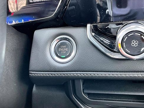 Used 2024 Chevrolet Colorado LT image 26