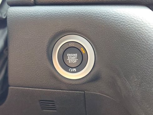 New 2026 Chrysler Pacifica Select image 31