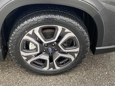 Used 2023 Subaru Ascent Touring image 29