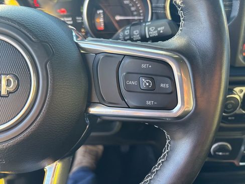 Used 2023 Jeep Wrangler Unlimited Sahara w/ Cold Weather Group image 19