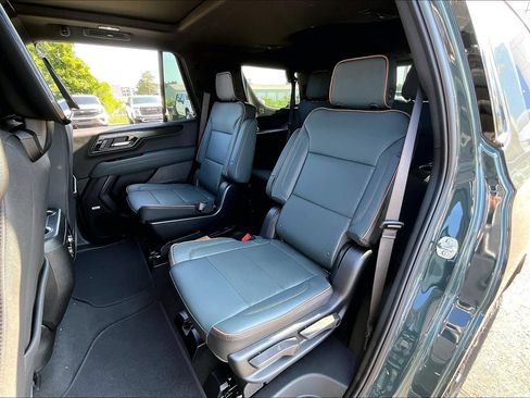 New 2026 GMC Yukon AT4 w/ AT4 Premium Plus Package AWD/4WD image 10