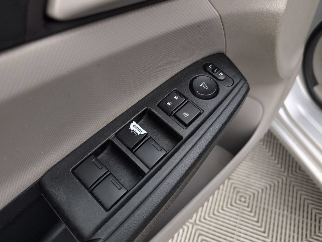 Used 2012 Honda Accord LX image 27