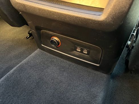 Used 2024 BMW X5 xDrive40i w/ Parking Assistance Package image 18