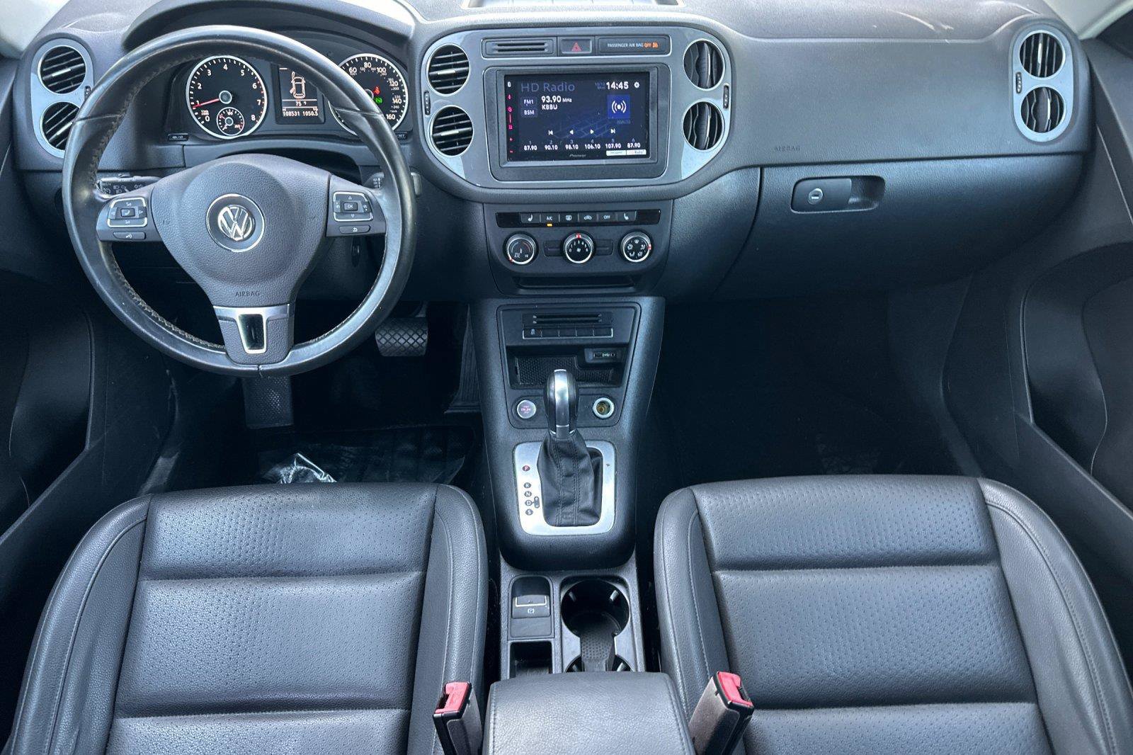 Used 2017 Volkswagen Tiguan S FWD image 12