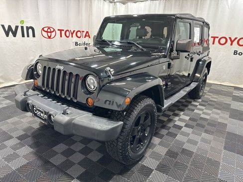 Used 2010 Jeep Wrangler Unlimited Sahara image 3