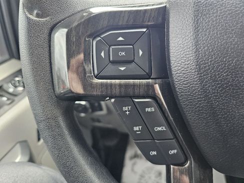 Used 2017 Ford F250 XLT w/ XLT Value Package image 22