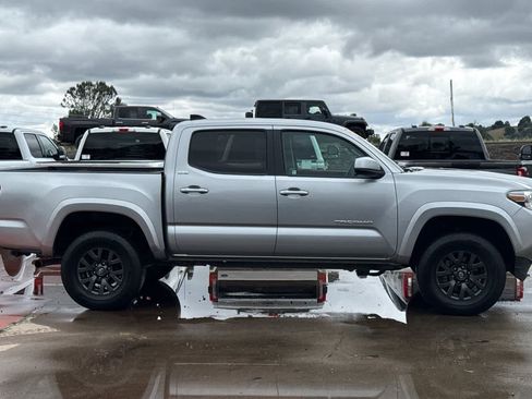 Used 2022 Toyota Tacoma 4x4 Double Cab image 3