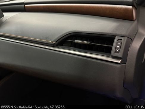 Used 2025 Lexus ES 300h w/ Premium Package FWD image 27