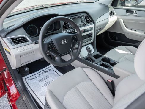 Used 2016 Hyundai Sonata SE FWD image 15