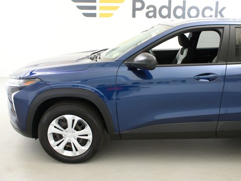 Used 2024 Chevrolet Trax LS FWD image 4