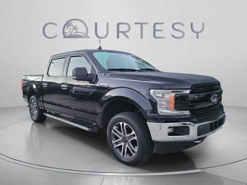Used 2019 Ford F150 XLT w/ Equipment Group 302A Luxury AWD/4WD image 4