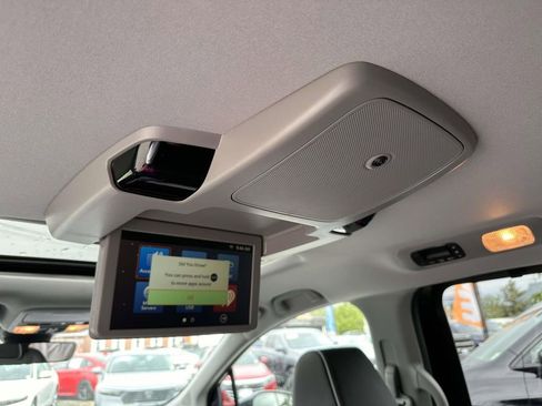 Used 2023 Honda Odyssey Elite image 16