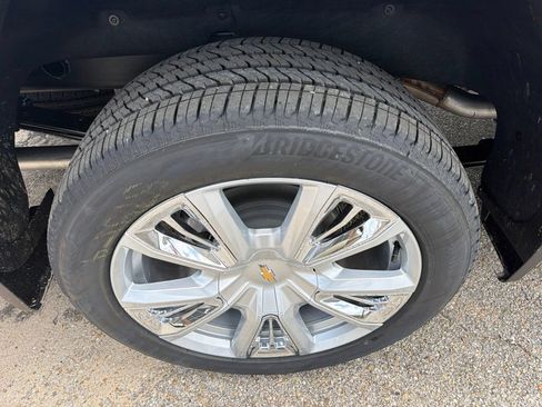 New 2026 Chevrolet Silverado 1500 High Country AWD/4WD image 11