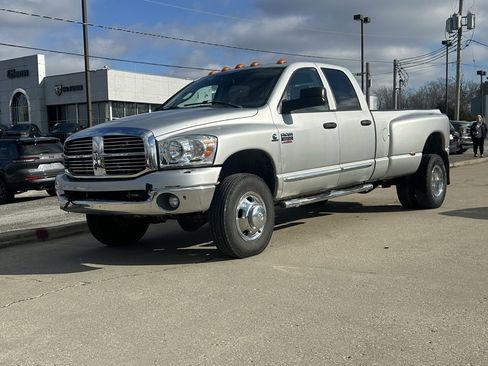 Used 2008 Dodge Ram 3500 Truck SLT w/ Popular Equipment Group image 2