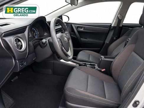 Used 2017 Toyota Corolla LE FWD image 8