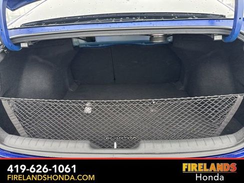 Used 2023 Hyundai Elantra Limited image 36