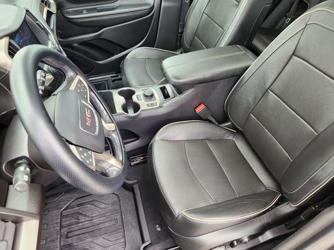 Used 2020 GMC Terrain Denali w/ Denali Premium Package AWD/4WD image 14
