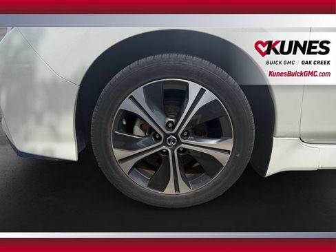 Used 2020 Nissan Leaf SL Plus FWD image 12