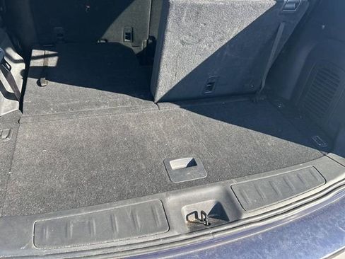 Used 2018 Nissan Pathfinder SL image 25