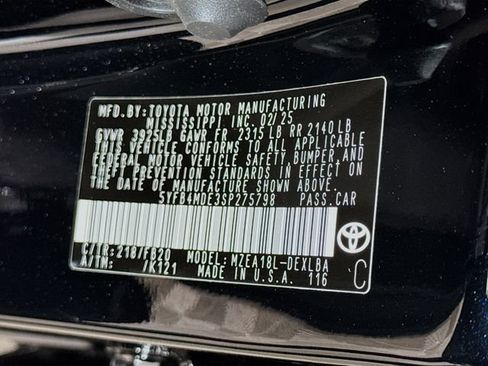 Certified 2025 Toyota Corolla LE FWD image 29