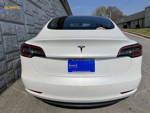 Used 2020 Tesla Model 3 Standard Range image 5